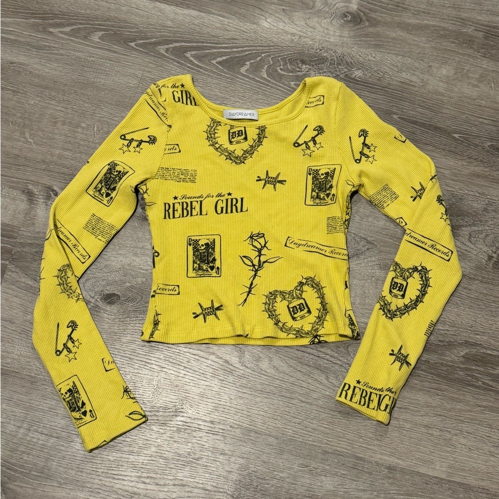 daydreamer yellow graphic long sleeve